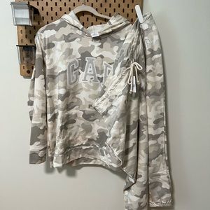 Gap jogger and hoodie light camo set xxl
